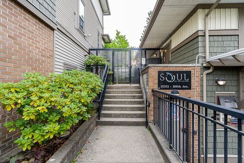 62-15353 100 Ave, Surrey, BC, V3R3S6 | Card Image