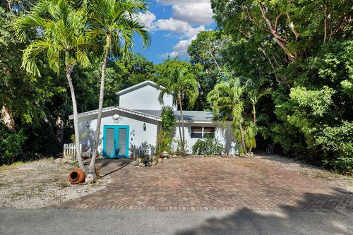 1041 Gibraltar Rd, Key Largo, FL, 33037-4667 | Card Image