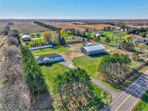 1019 100th Ave, Roberts, WI, 54023-8410 | Card Image