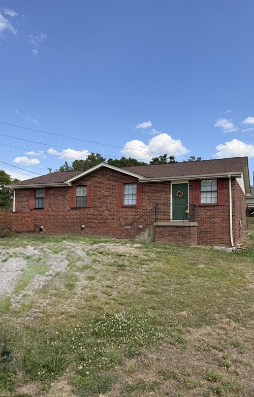 1140 Sioux Ter, Madison, TN, 37115-5550 | Card Image