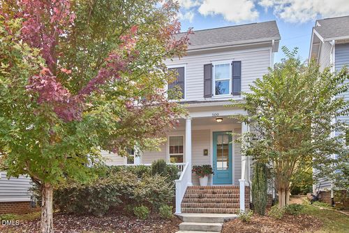 500 Claremont Dr, Chapel Hill, NC, 27516-4690 | Card Image