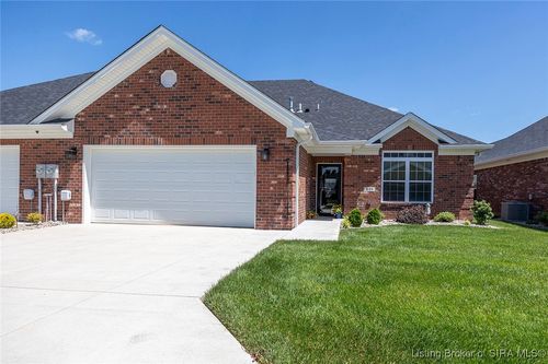 631 Kingsbury Ct, Clarksville, IN, 47129-1060 | Card Image
