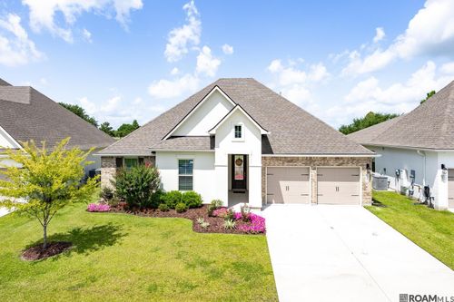 58890 April Ln, Plaquemine, LA, 70764-5279 | Card Image