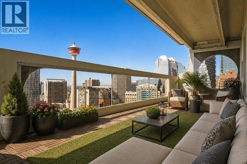 221 6 Ave Se, Calgary, AB, T2G4Z9 | Card Image