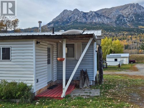 4-9909 Elk St, Fernie, BC, V0B1M5 | Card Image