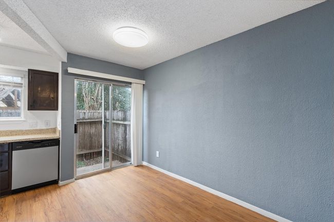APT-104 - 3415 Menchaca Rd, Townhouse with 2 bedrooms, 1 bathrooms and 1 parking in Austin TX | Image 4