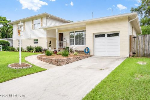 8622 St Patrick Lane, Jacksonville, FL, 32216 | Card Image
