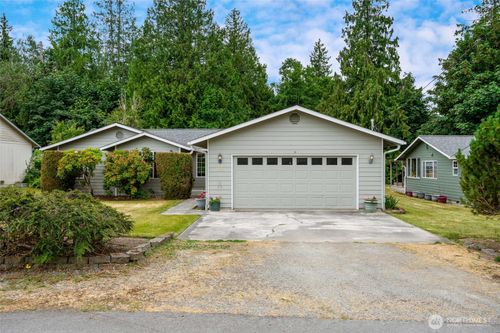 1962 Elhardt St, Camano Island, WA, 98282-8365 | Card Image