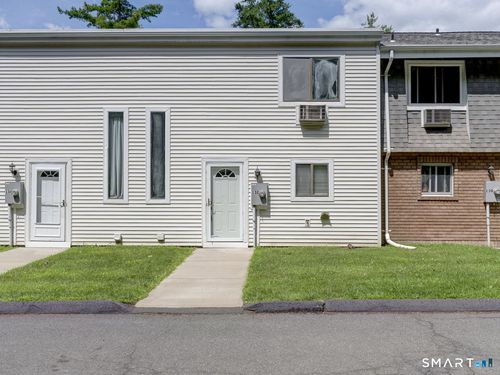 132-132 Beaman Brk, Bloomfield, CT, 06002-4009 | Card Image