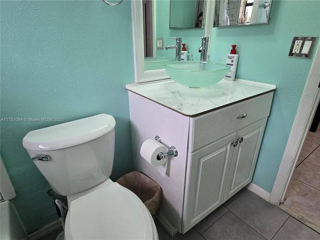 APT-202 - 10002 Winding Lake Rd, Condo with 2 bedrooms, 2 bathrooms and null parking in Sunrise FL | Image 13