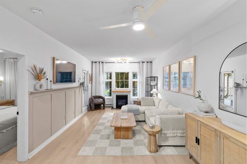 109-1369 56 Street, Tsawwassen, BC, V4L2A6 | Card Image