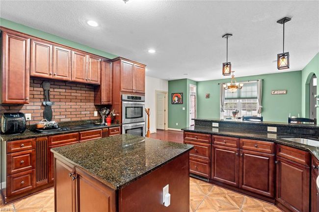 2234 Creekway Dr, House other with 5 bedrooms, 5 bathrooms and null parking in Smithfield VA | Image 14