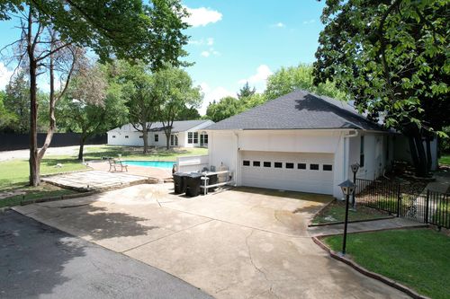 1206 S Clark Rd, Duncanville, TX, 75137-2807 | Card Image