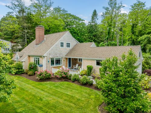 38 Grove St, Sandwich, MA, 02563-2111 | Card Image