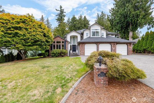 4223 Montgomery Pl, Mount Vernon, WA, 98274-8702 | Card Image