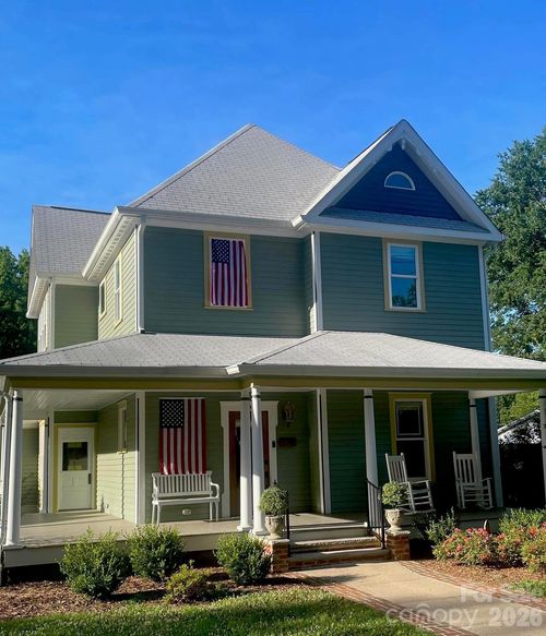 207 W Academy St, Cherryville, NC, 28021-3203 | Card Image