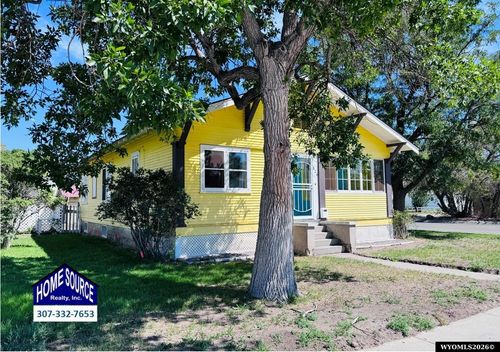 824 Park Ave, Riverton, WY, 82501-3734 | Card Image