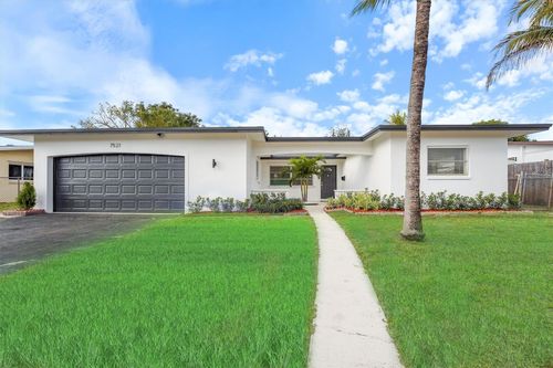 7521 Grant Ct, Hollywood, FL, 33024-5370 | Card Image
