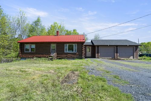 111 Middle Rd, Fairfield, ME, 04937-3240 | Card Image