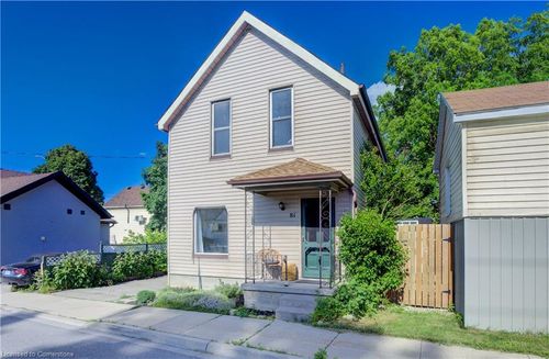 81 George St N, Cambridge, ON, N1S2N1 | Card Image