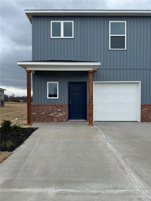 404 A W Cloud Drive, Siloam Springs, AR, 72761 | Card Image