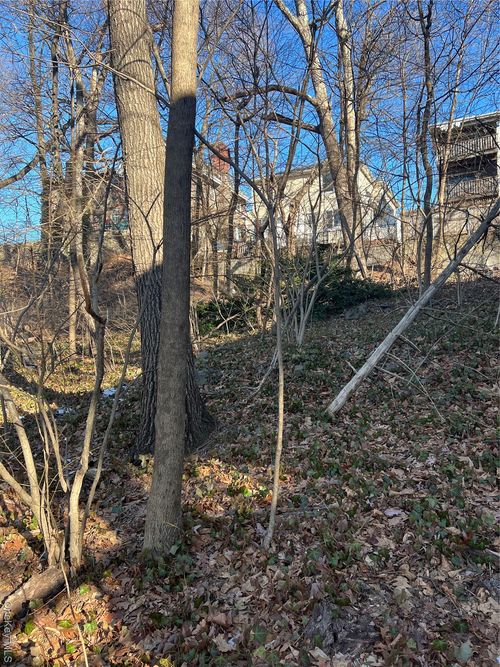 102 Courter Ave, Yonkers, NY, 10705-4470 | Card Image