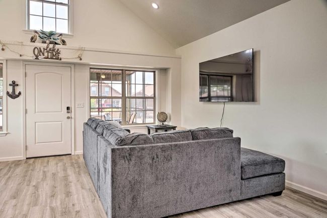 Living Rm | Image 27