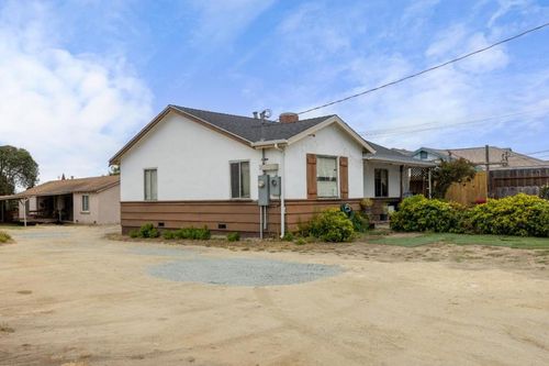 555 Trinity Ave, Seaside, CA, 93955-4723 | Card Image