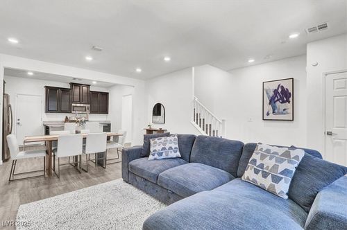 124 Lomita Heights Dr, Las Vegas, NV, 89138-6158 | Card Image