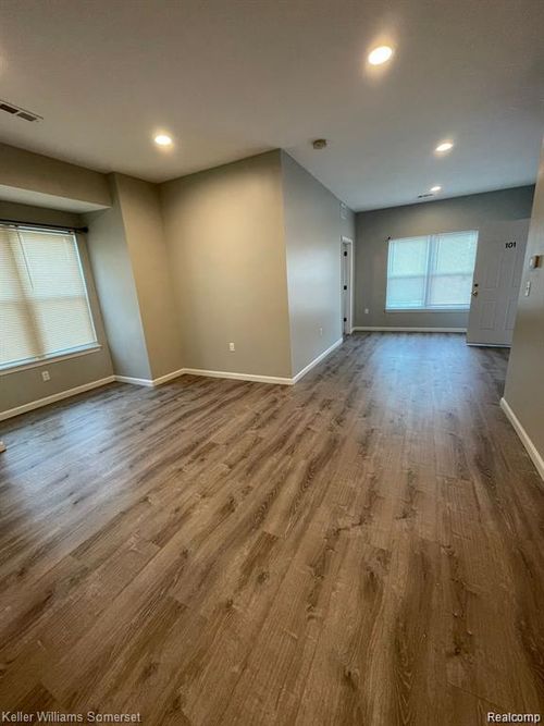 1119 Custer St, Detroit, MI, 48211-1951 | Card Image