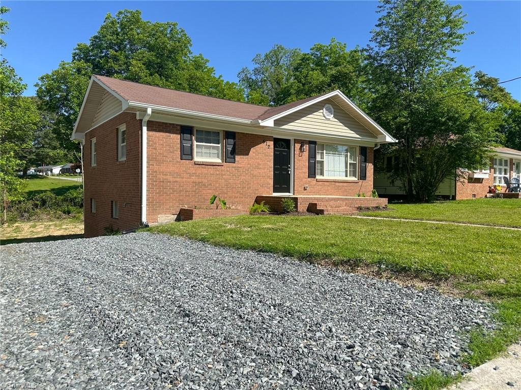 Washington Ave, Reidsville, NC 27320