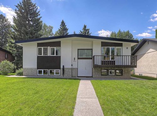 3911 Vincent Dr Nw, Calgary, AB, T3A0G9 | Card Image