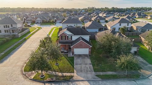 6718 Poplar Bend Ln, Dickinson, TX, 77539-8051 | Card Image