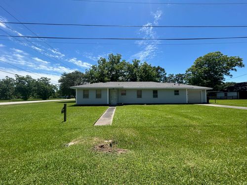 205 Turner Ln, Bridge City, TX, 77611-2520 | Card Image