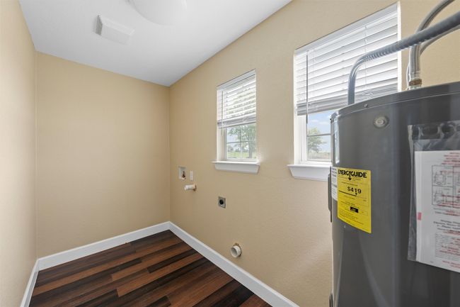 1518 Roadrunner Trl, House other with 4 bedrooms, 3 bathrooms and null parking in Riesel TX | Image 12