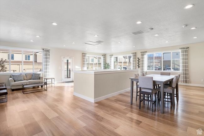 Clubhouse | Image 52