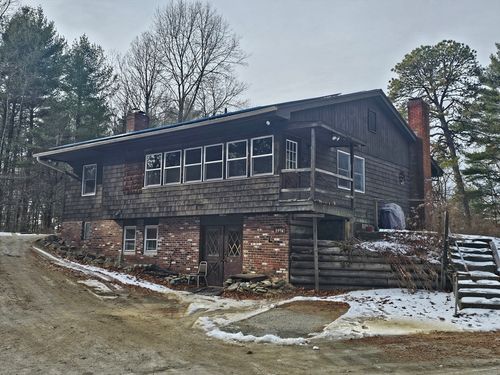 127 Summer St, Thorndike, MA, 01079-7709 | Card Image