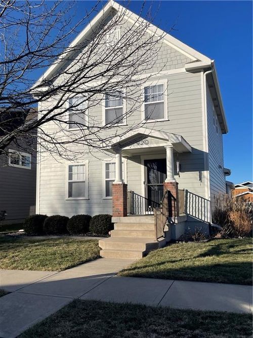 920 Sw Ovation Dr, Lee's Summit, MO, 64081-3804 | Card Image