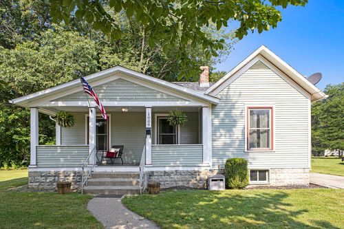 1009 N Berrien St, Albion, MI, 49224-1114 | Card Image