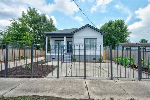 3207 Monroe St, New Orleans, LA, 70118-3223 | Card Image