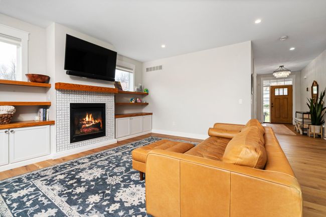 127 Leith St, House other with 4 bedrooms, 5 bathrooms and null parking in Brighton MI | Image 16