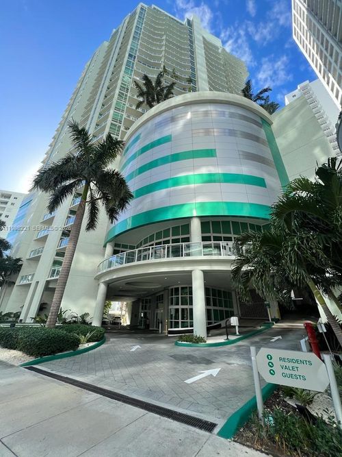 apt-1404-218 Se 14th St, Miami, FL, 33131-3326 | Card Image