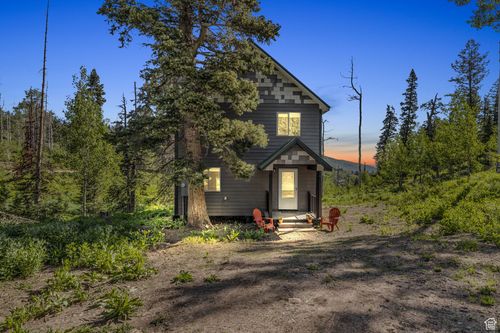 1624 Pine Cone Cir, Coalville, UT, 84017-6427 | Card Image