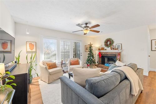 414 Tuxworth Cir, Decatur, GA, 30033-5617 | Card Image