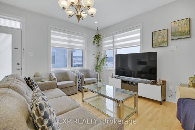 2021 Elevation Rd, House attached with 3 bedrooms, 3 bathrooms and 2 parking in Nepean ON | Image 15
