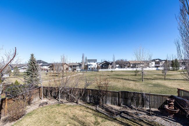 175 Sierra Drive Sw, Home with 3 bedrooms, 3 bathrooms and 4 parking in Medicine Hat AB | Image 44