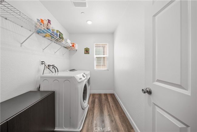 9804 Ardisia St, House other with 3 bedrooms, 3 bathrooms and 4 parking in Riverside CA | Image 25
