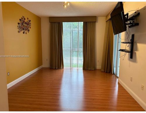 apt-211-9725 Nw 52nd St, Doral, FL, 33178-2079 | Card Image
