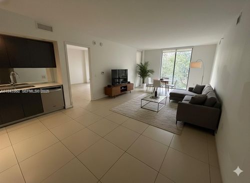 407-31 Se 6th St, Miami, FL, 33131-3098 | Card Image