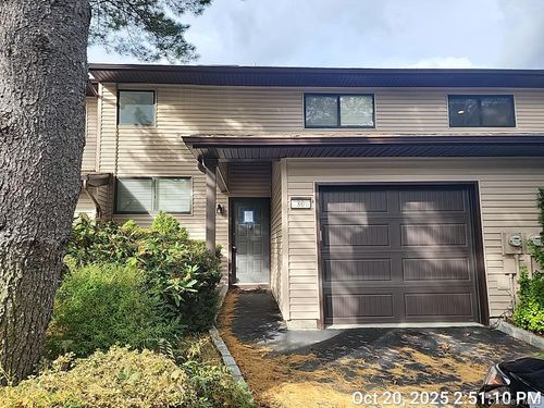 80 Northgate Cir, Melville, NY, 11747-2822 | Card Image